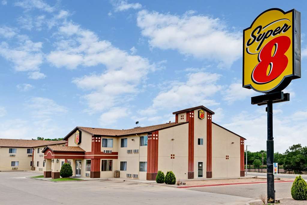Super 8 By Wyndham Bernalillo Otel Dış mekan fotoğraf