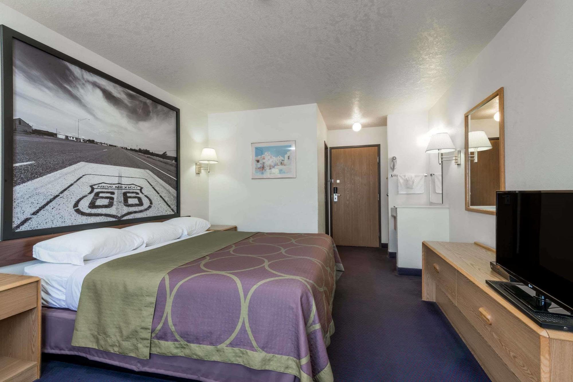 Super 8 By Wyndham Bernalillo Otel Dış mekan fotoğraf